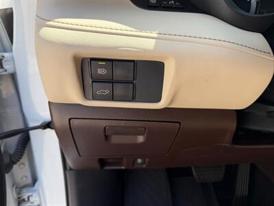 2021 Toyota Highlander Hybrid XLE   - Photo 36 - Nashville, TN 37210