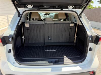 2021 Toyota Highlander Hybrid XLE   - Photo 28 - Nashville, TN 37210