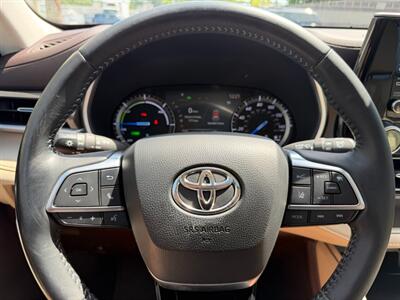 2021 Toyota Highlander Hybrid XLE   - Photo 37 - Nashville, TN 37210