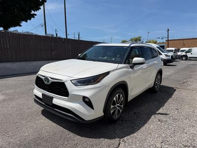 2021 Toyota Highlander Hybrid XLE   - Photo 5 - Nashville, TN 37210