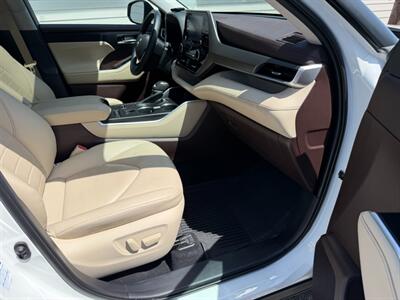 2021 Toyota Highlander Hybrid XLE   - Photo 34 - Nashville, TN 37210