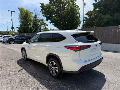 2021 Toyota Highlander Hybrid XLE   - Photo 7 - Nashville, TN 37210