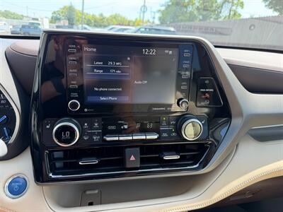 2021 Toyota Highlander Hybrid XLE   - Photo 41 - Nashville, TN 37210
