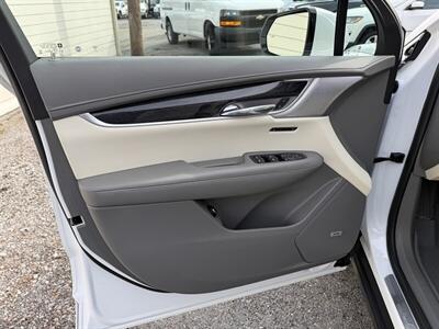 2022 Cadillac XT6 Premium Luxury   - Photo 14 - Nashville, TN 37210