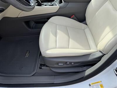 2022 Cadillac XT6 Premium Luxury   - Photo 17 - Nashville, TN 37210