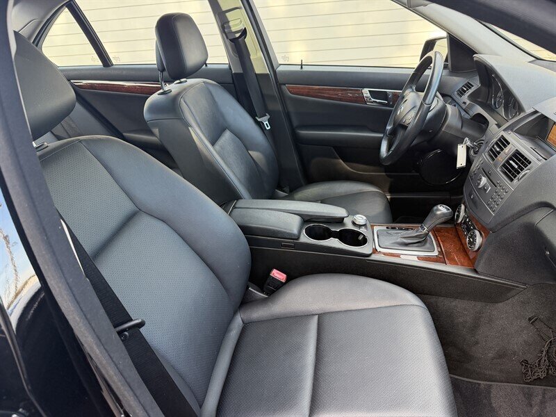 2011 Mercedes-Benz C 300 Luxury - Photo 24 - Nashville, TN 37210