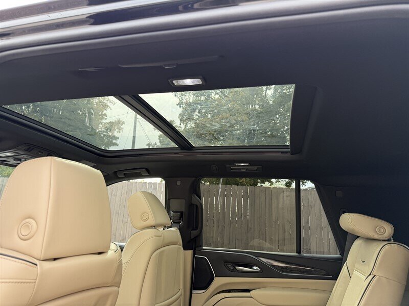 2021 Cadillac Escalade Premium Luxury   - Photo 23 - Nashville, TN 37210