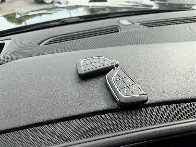 2021 Cadillac Escalade Premium Luxury   - Photo 38 - Nashville, TN 37210