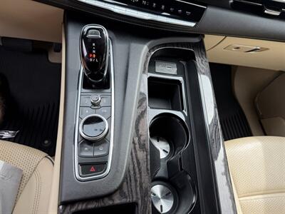 2021 Cadillac Escalade Premium Luxury   - Photo 42 - Nashville, TN 37210