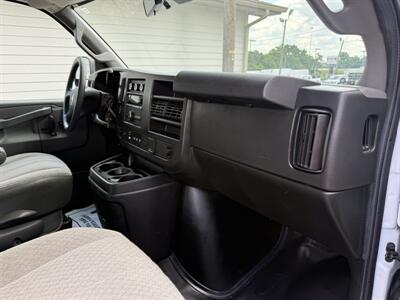 2021 Chevrolet Express 3500 - Photo 14 - Nashville, TN 37210