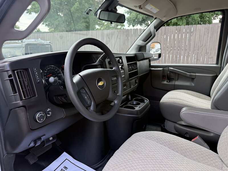 2021 Chevrolet Express 3500 - Photo 28 - Nashville, TN 37210