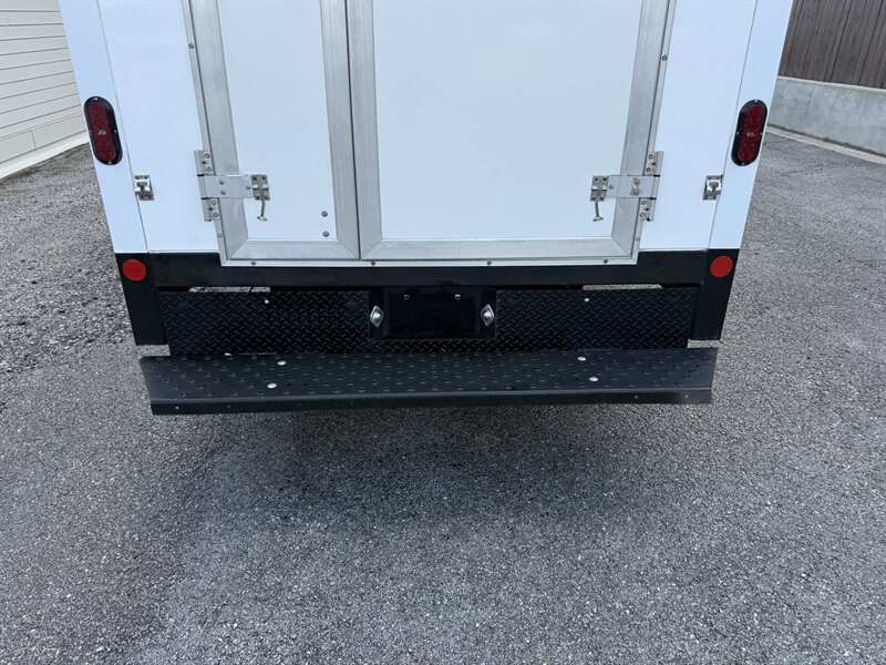 2021 Chevrolet Express 3500 - Photo 20 - Nashville, TN 37210