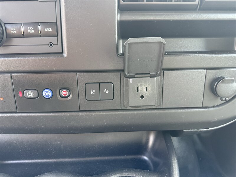 2021 Chevrolet Express 3500 - Photo 33 - Nashville, TN 37210