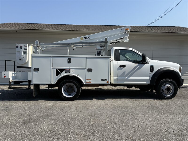 2019 Ford F-450 Super Duty XL   - Photo 1 - Nashville, TN 37210