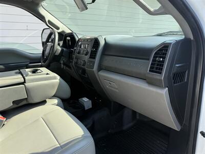 2019 Ford F-450 Super Duty XL   - Photo 12 - Nashville, TN 37210