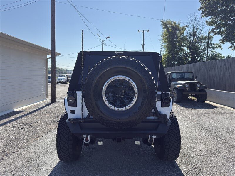 2013 Jeep Wrangler Rubicon Anniversary Edition photo 7