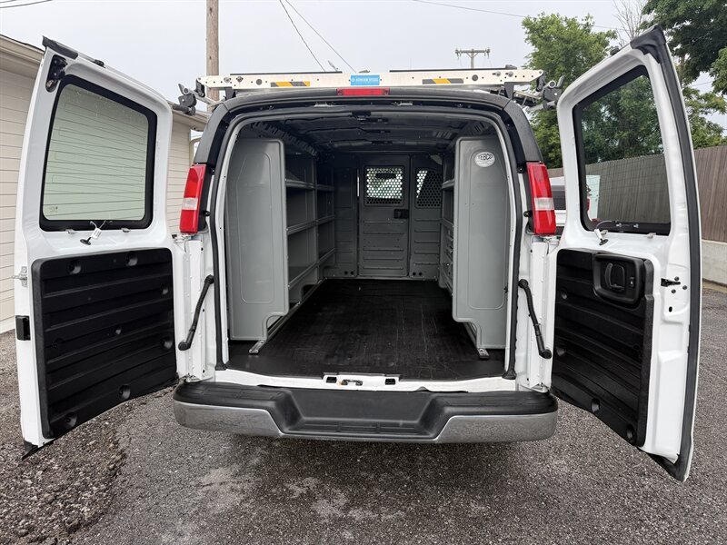 2022 GMC Savana 2500 CARGO VAN - Photo 21 - Nashville, TN 37210