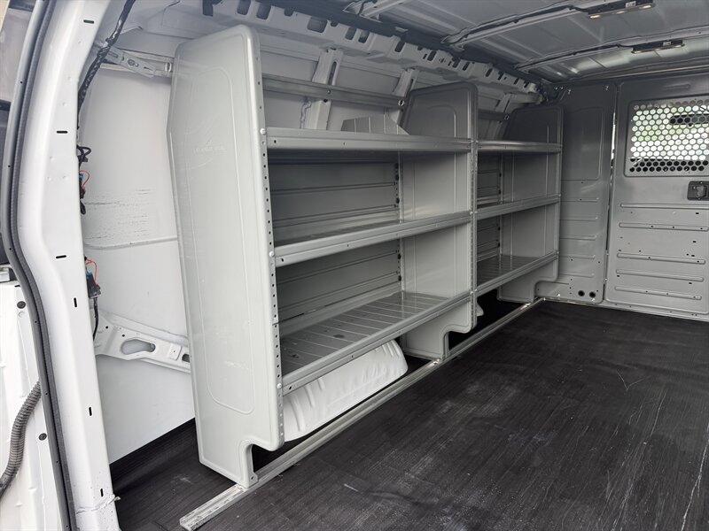 2022 GMC Savana 2500 CARGO VAN - Photo 23 - Nashville, TN 37210