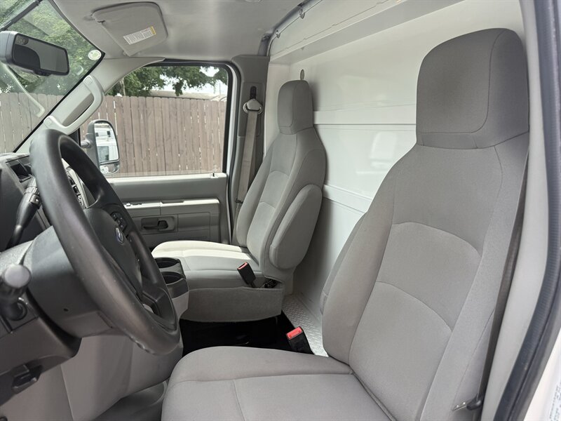 2023 Ford E-350 SD - Photo 19 - Nashville, TN 37210