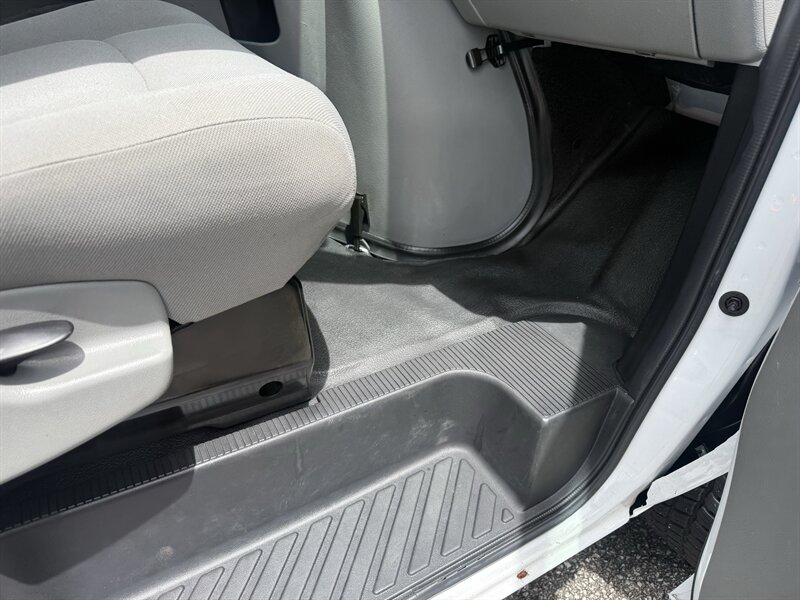 2023 Ford E-350 SD - Photo 17 - Nashville, TN 37210