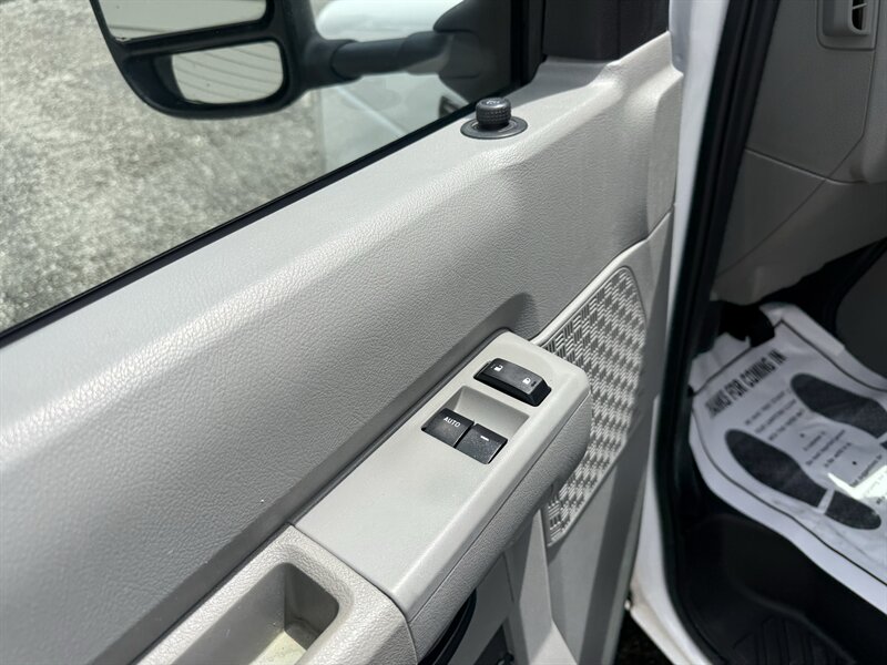 2023 Ford E-350 SD - Photo 21 - Nashville, TN 37210