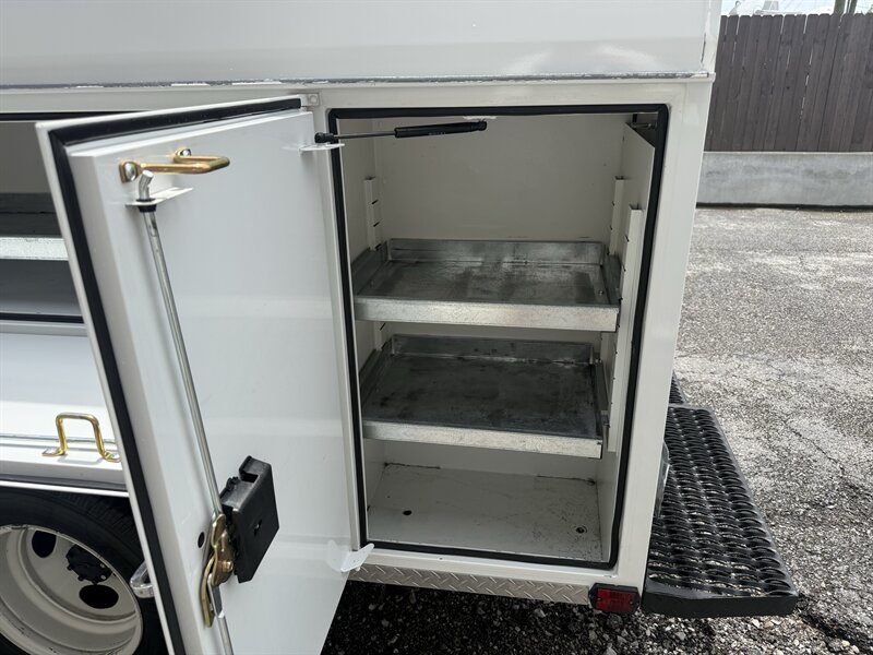 2023 Ford E-350 SD - Photo 46 - Nashville, TN 37210