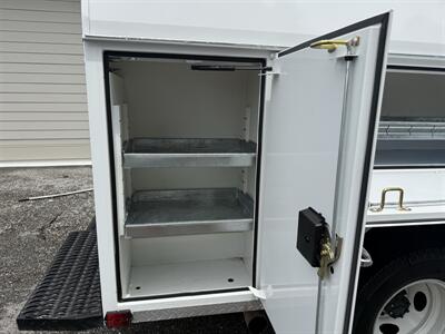 2023 Ford E-350 SD - Photo 33 - Nashville, TN 37210
