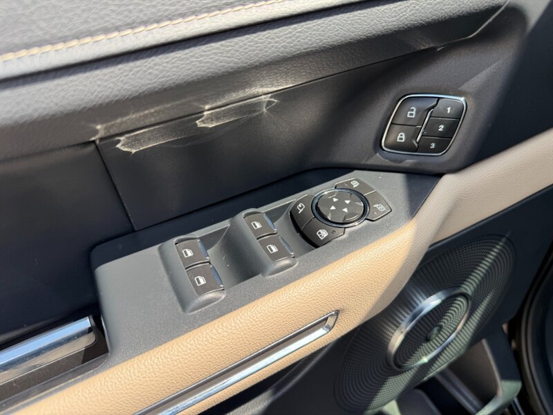 2022 Ford Expedition Limited - Photo 18 - Nashville, TN 37210