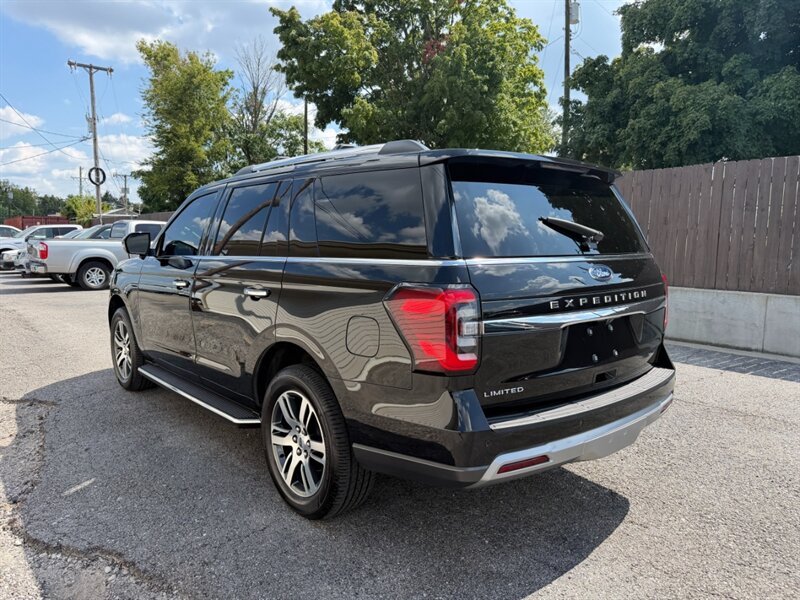 2022 Ford Expedition Limited - Photo 8 - Nashville, TN 37210