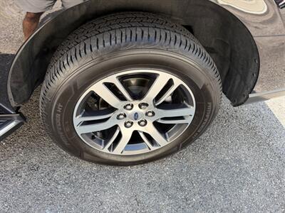 2022 Ford Expedition Limited - Photo 16 - Nashville, TN 37210