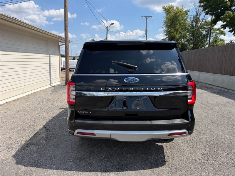 2022 Ford Expedition Limited - Photo 9 - Nashville, TN 37210