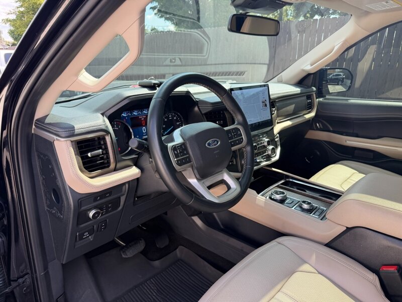 2022 Ford Expedition Limited - Photo 24 - Nashville, TN 37210