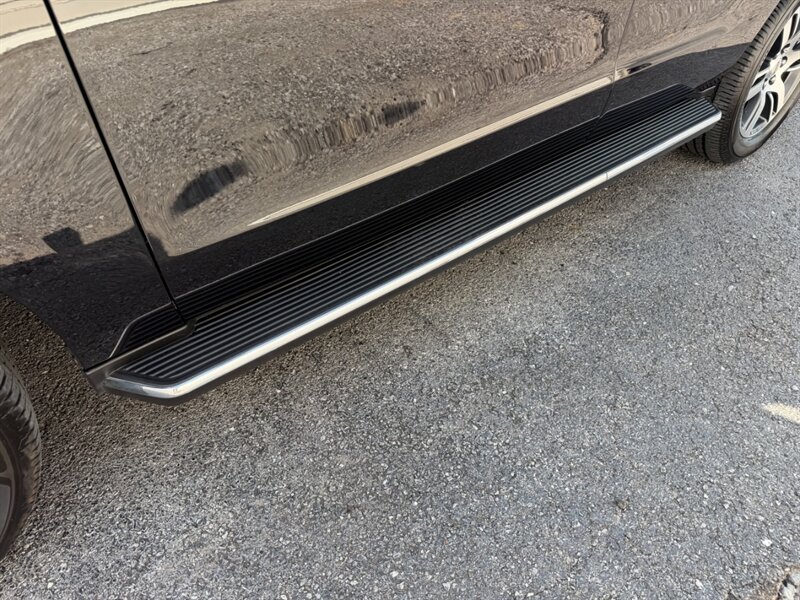 2022 Ford Expedition Limited - Photo 15 - Nashville, TN 37210