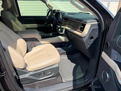 2022 Ford Expedition Limited - Photo 34 - Nashville, TN 37210