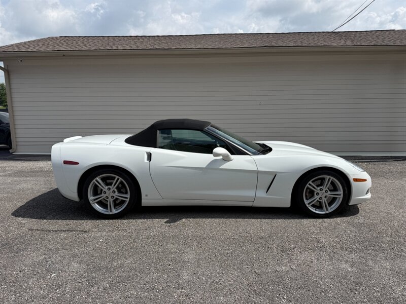 2009 Chevrolet Corvette Convertible  3LT - Photo 1 - Nashville, TN 37210