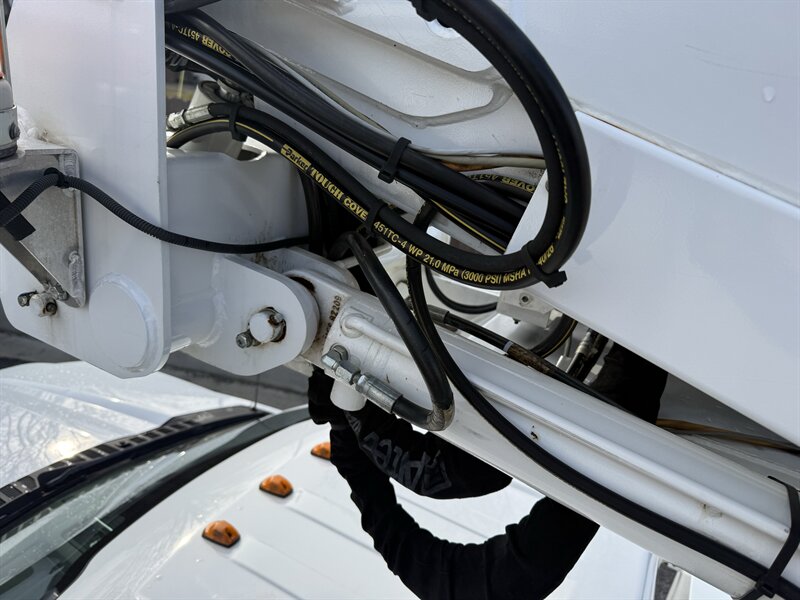 2019 Ford F-550 XL BUCKET TRUCK - Photo 57 - Nashville, TN 37210