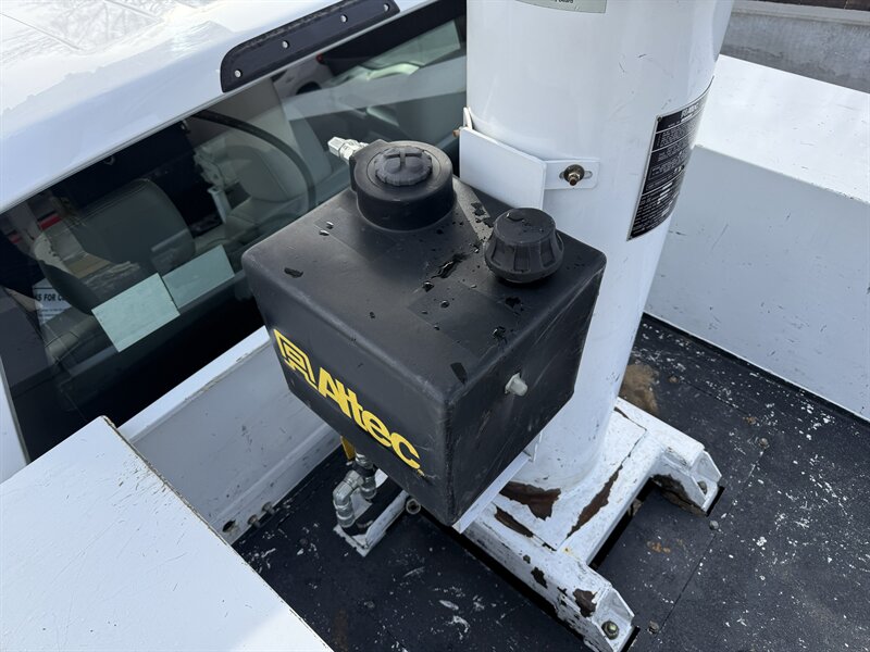 2019 Ford F-550 XL BUCKET TRUCK - Photo 58 - Nashville, TN 37210