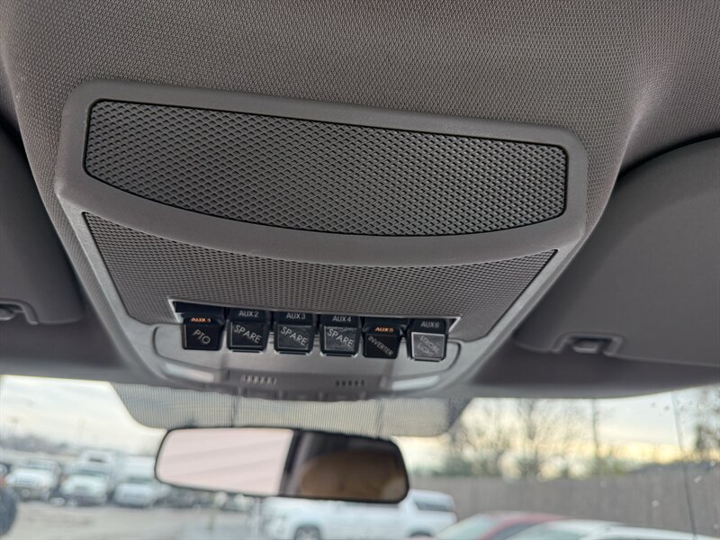 2019 Ford F-550 XL BUCKET TRUCK - Photo 26 - Nashville, TN 37210