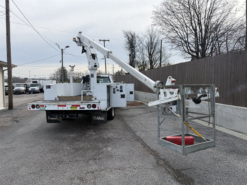 2019 Ford F-550 XL BUCKET TRUCK - Photo 48 - Nashville, TN 37210