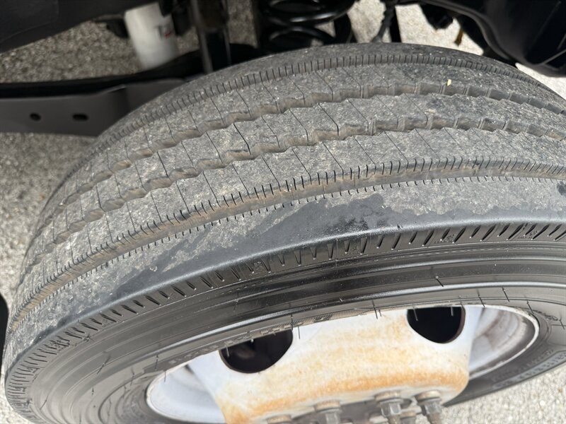 2019 Ford F-550 XL BUCKET TRUCK - Photo 14 - Nashville, TN 37210