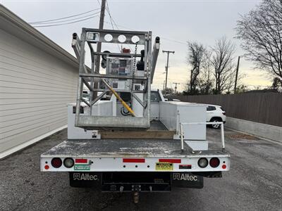 2019 Ford F-550 XL BUCKET TRUCK - Photo 3 - Nashville, TN 37210