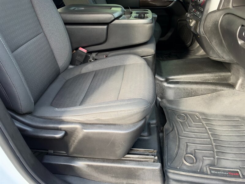 2020 Chevrolet Silverado 3500HD LT FLAT BED - Photo 32 - Nashville, TN 37210