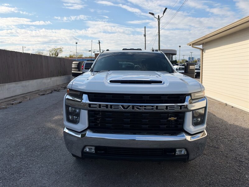 2020 Chevrolet Silverado 3500HD LT FLAT BED - Photo 4 - Nashville, TN 37210