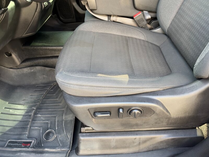 2020 Chevrolet Silverado 3500HD LT FLAT BED - Photo 24 - Nashville, TN 37210