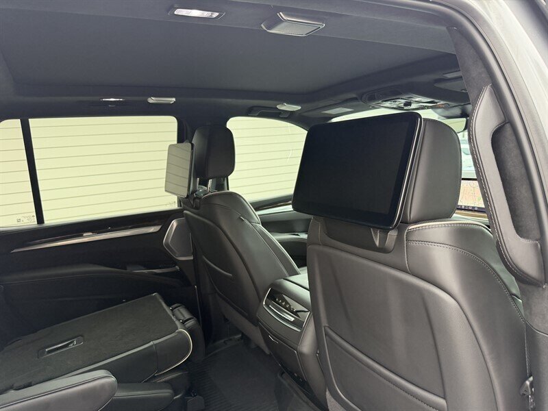 2025 Cadillac Escalade Sport Platinum photo 29