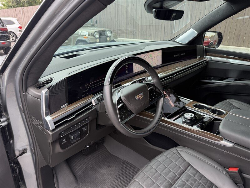 2025 Cadillac Escalade Sport Platinum photo 18