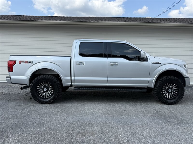 2018 Ford F-150 Lariat   - Photo 1 - Nashville, TN 37210