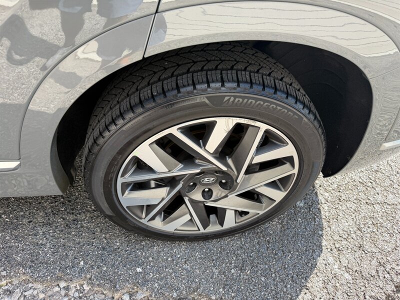 2023 Hyundai SANTA FE Calligraphy - Photo 15 - Nashville, TN 37210