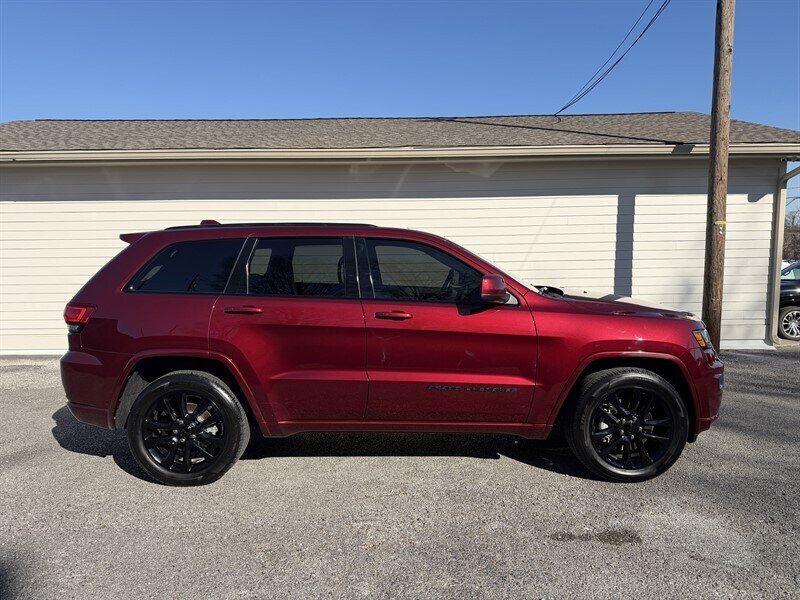 2021 Jeep Grand Cherokee Laredo X   - Photo 1 - Nashville, TN 37210