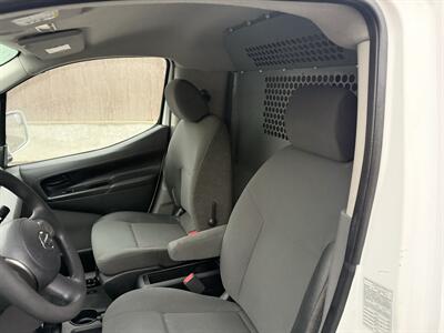 2017 Nissan NV200 S   - Photo 16 - Nashville, TN 37210